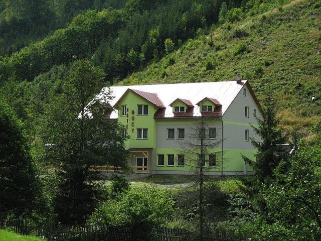 Hotel Bocy Oscadnica Esterno foto